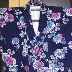 子供浴衣★ろうけつ染め★菊柄★size１３０の画像