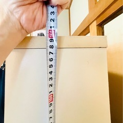 無料🆓大きな薄型飾り棚　壁面収納　CD ぬいぐるみ　漫画本おススメ　大容量の収納可能　ホワイト の画像
