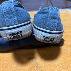 CEDAR CRESTのスニーカー、25.5㌢の画像