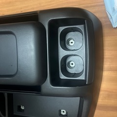 ハイエース　4型ワイド　純正センターコンソールの画像