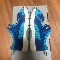 アシックス　ジュニアサンダル　16.0cm
の画像