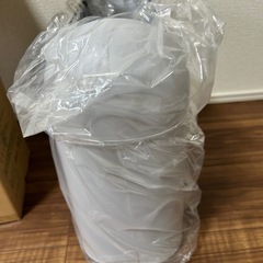 新品未使用　自動開閉ゴミ箱 poi 9L グレーの画像