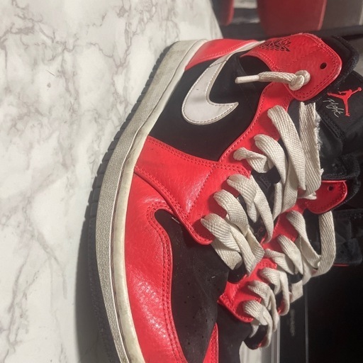 NIKE エアジョーダン1