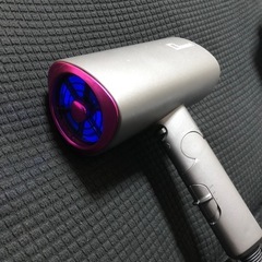 Beemyi ヘアドライヤーの画像