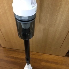 綺麗コードレス ハンディ掃除機 充電器付きの画像