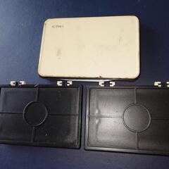 　シャチハタとFutabaのスタンプ台の画像