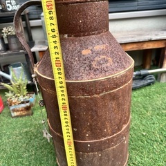 ミルク缶　牛乳缶の画像