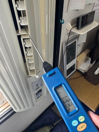 ウインドエアコン　冷却テスト済　トヨトミ製ウインド形ルームエアコン　2005年製　中古