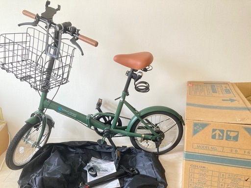 おしゃれ折り畳み自転車16インチ、モスグリーン室内置き