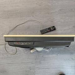 テレビとリモコンの画像