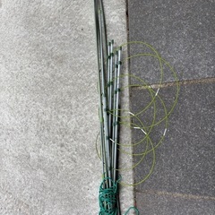 レンガ4個　支柱　ジョウロの画像