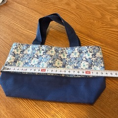 【USED】☆ミニトートバッグ☆花柄☆青色☆の画像