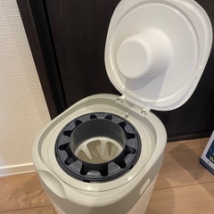 おむつ用ゴミ箱の画像