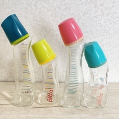 お得《美品》Betta哺乳瓶セットの画像