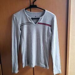 〈XS〉TOMMY HILFIGER長袖とおまけ[XS半袖]の画像