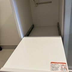 美品食器棚の画像