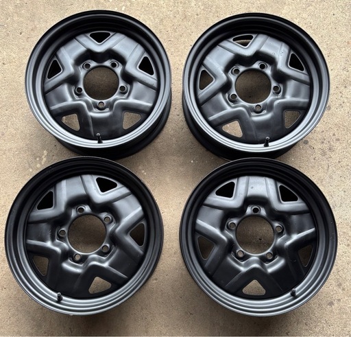 スズキ 純正 JA11 ジムニー　5穴 ホイール 4本 16×5J スチールホイール　鉄チン　マットブラック塗