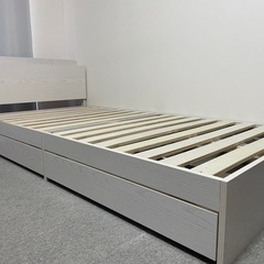【美品】収納・USBコンセント付きシングルベッドフレーム（すのこ・木製）の画像