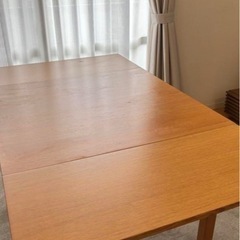 ■ イケア 伸縮式 ダイニングテーブル BJURSTA→本体と脚は個別出品！■ IKEA イケア ダイニングテーブル BJURSTA 伸縮式 伸縮式 送料