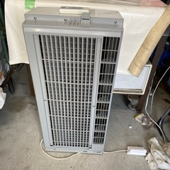 コロナルームエアコン　2018年製の画像