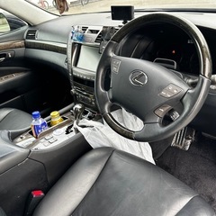 レクサス LS600h 前期 エアサス 深リム サンルーフ ブラックオパールマイカの画像