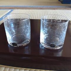【お譲り先決まりました】【実家】ボタニカル模様 グラス ２個の画像
