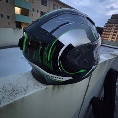 shoei ヘルメットの画像