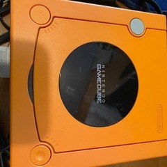 ゲームキューブ　オレンジ　コントローラ×2の画像