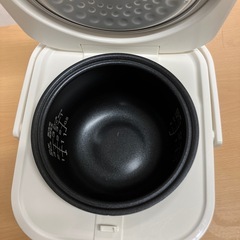 【配送無料】ニトリ マイコン炊飯ジャー SN-A5 5333の画像