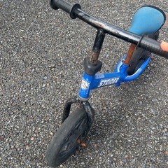ストライダー　自転車の画像