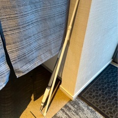 本棚と使用感ある無印3×3のラックの画像