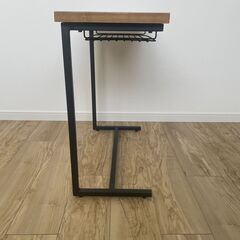 ジャーナルスタンダード　カール サイドテーブルの画像