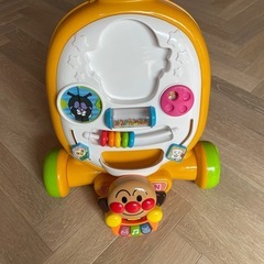 アンパンマン乗り物の画像
