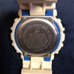 CASIO　G-SHOCKホワイト　メンズ腕時計の画像