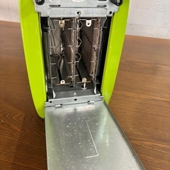 昭和レトロなポップアップトースターの画像
