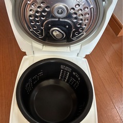 【炊飯器】2017年製
三菱　炭炊釜5.5合炊きの画像