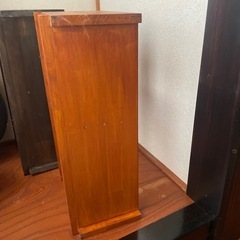 木製棚の画像