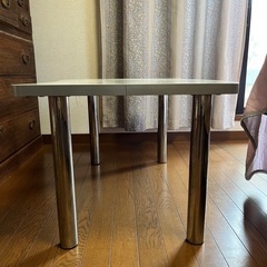 テーブルの画像