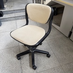 オフィスデスク2台+チェア2脚セットの画像