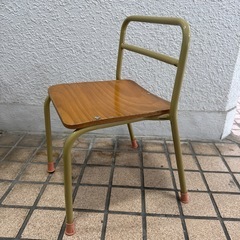 園児用イスの画像