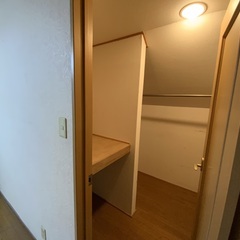 人気の熊谷市　太田市街も近いです。一戸建て広々注文住宅。間取りが広く（通常の家の倍くらいの広さです）庭が広いため、農的暮らし、畑をしたい方など理想的です。ウォーキングクローゼットも部屋にいくつかあります。 - 熊谷市