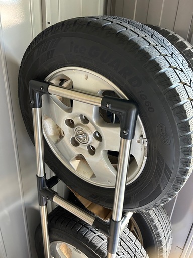 195/65R15 スタッドレスタイヤ　4本