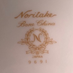 Noritake ボーンチャイナ 平皿 3枚セットの画像