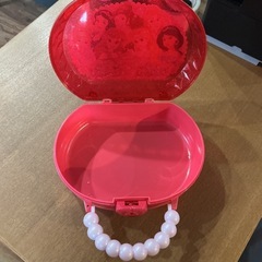 プリンセス好きな人集まれ👸可愛いバック🩷ディズニープリンセスハンドバックプリンセスバック鍵なし❌キラキラバック赤•ピンクの画像