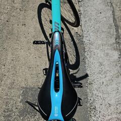 クロスバイク　自転車の画像