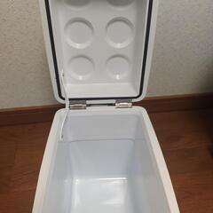 　サンヨー扇風機+自動車用保冷保温庫　7リットル　セットの画像