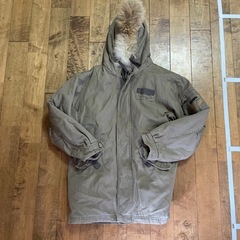 GAP adidas 等　キッズアウター4点130〜140くらいの画像