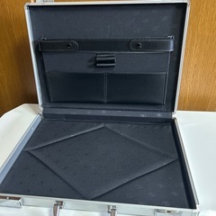 アルミ、ハードケース　　の画像