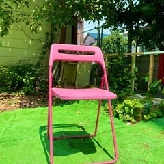 【IKEA】　パイプイス　折りたたみチェア　複数あり　ピンク🩷の画像