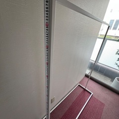 ハンガーラックの画像